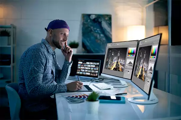 Graphic Designer Image